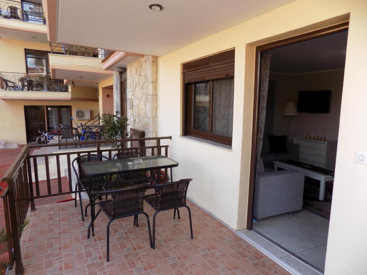 Elzaf2 Apartment Afytos Luaran gambar